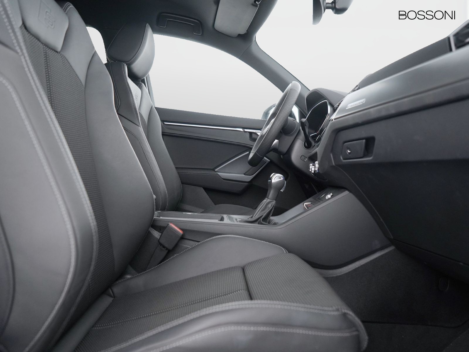 16 - Audi Q3 sportback 40 2.0 tdi 193cv s line edition quattro s tronic