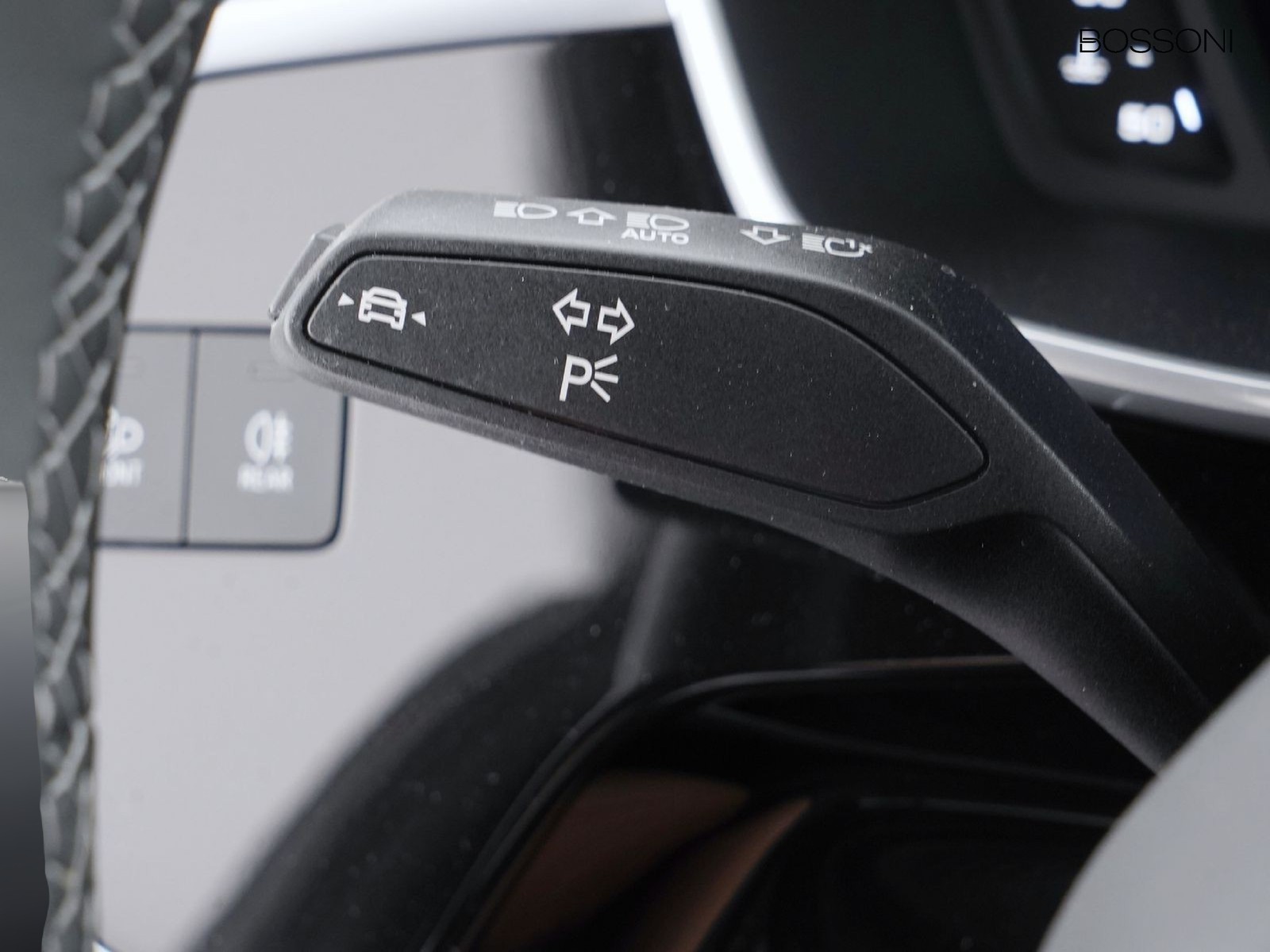 26 - Audi Q3 sportback 40 2.0 tdi 193cv s line edition quattro s tronic