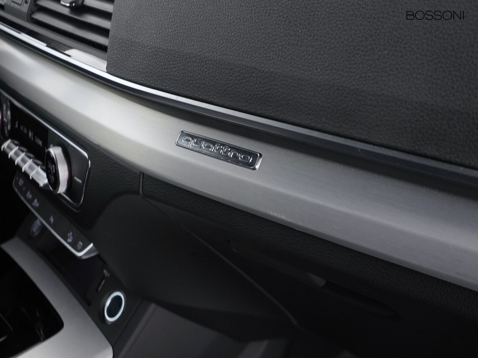 18 - Audi Q5 40 2.0 tdi mhev 12v s line quattro s tronic