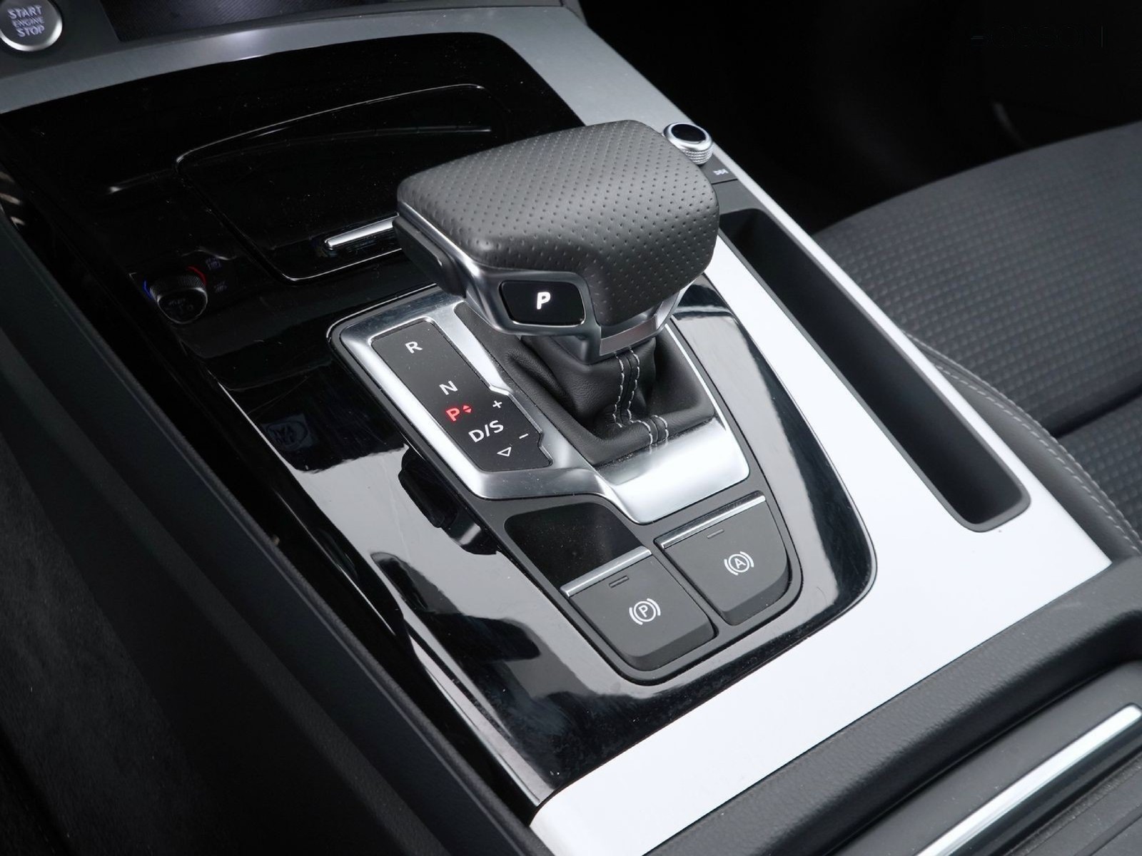 22 - Audi Q5 40 2.0 tdi mhev 12v s line quattro s tronic