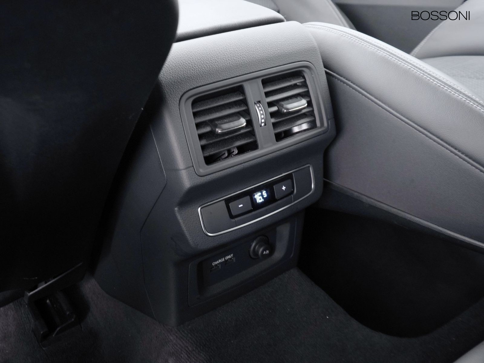 28 - Audi Q5 40 2.0 tdi mhev 12v s line quattro s tronic