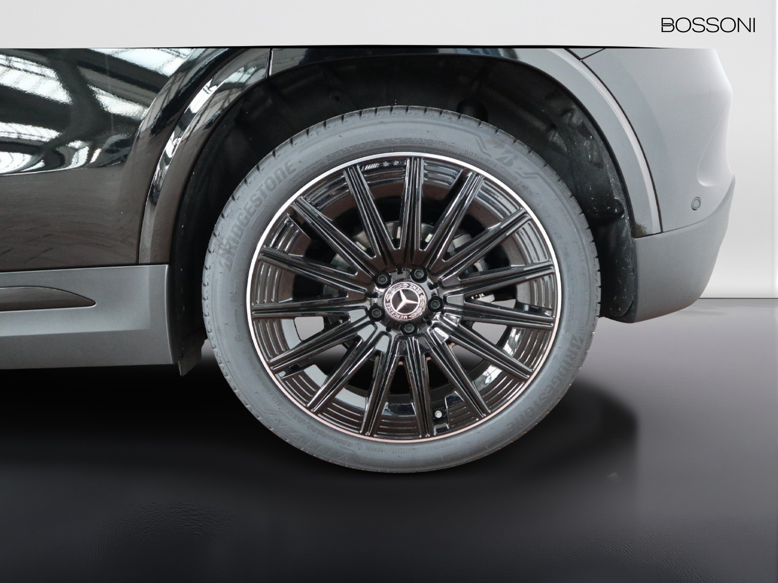 4 - Mercedes GLA 200 d amg line premium 8g-dct