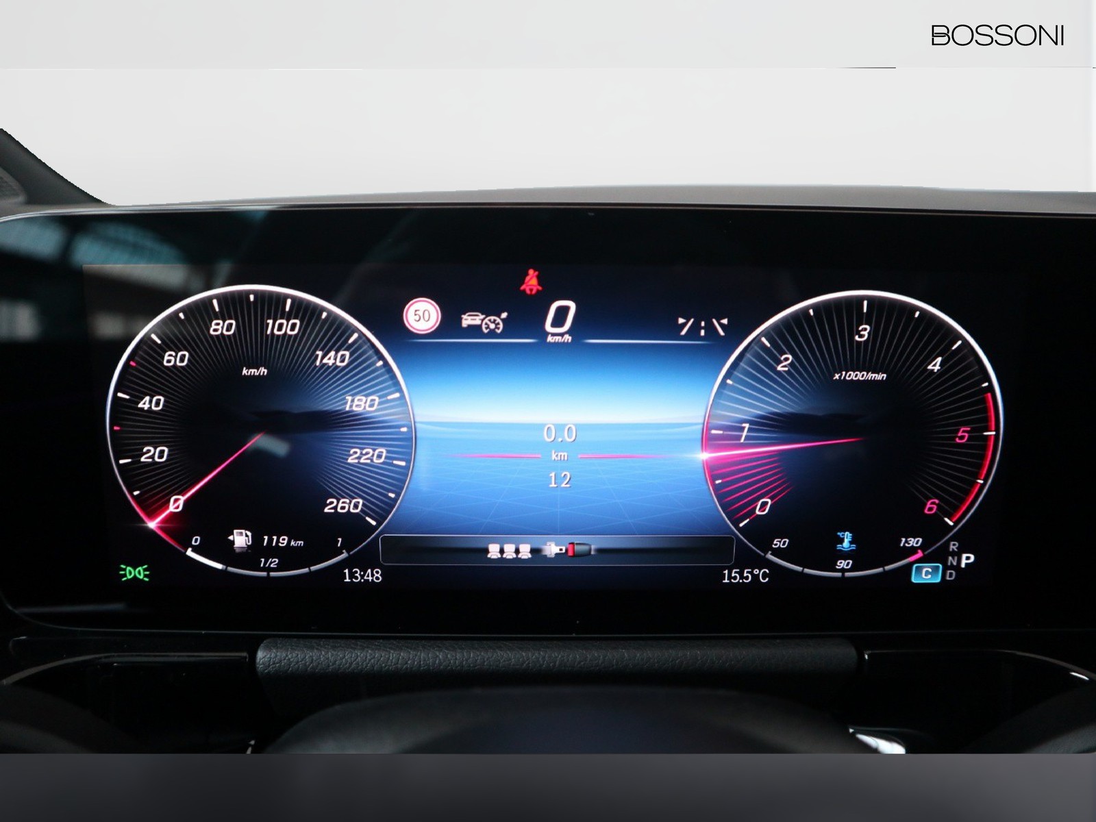 9 - Mercedes GLA 200 d amg line premium 8g-dct