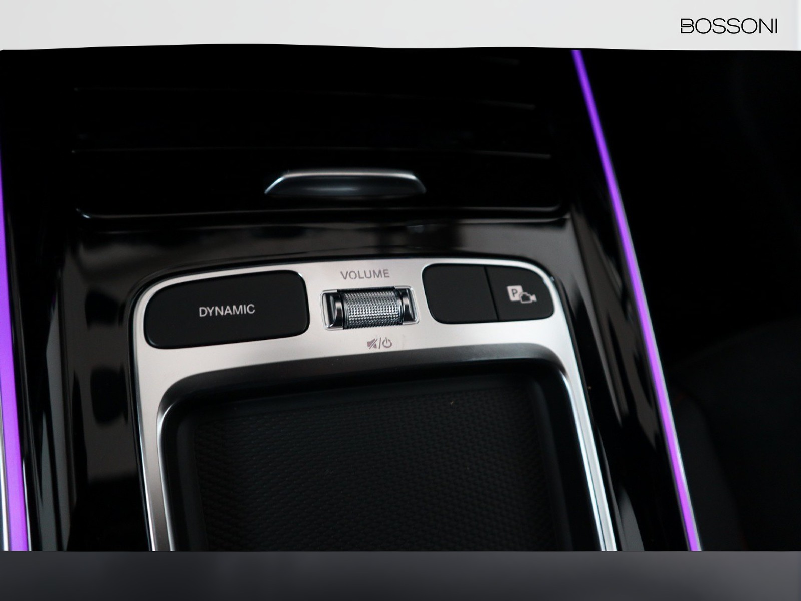 14 - Mercedes GLA 200 d amg line premium 8g-dct