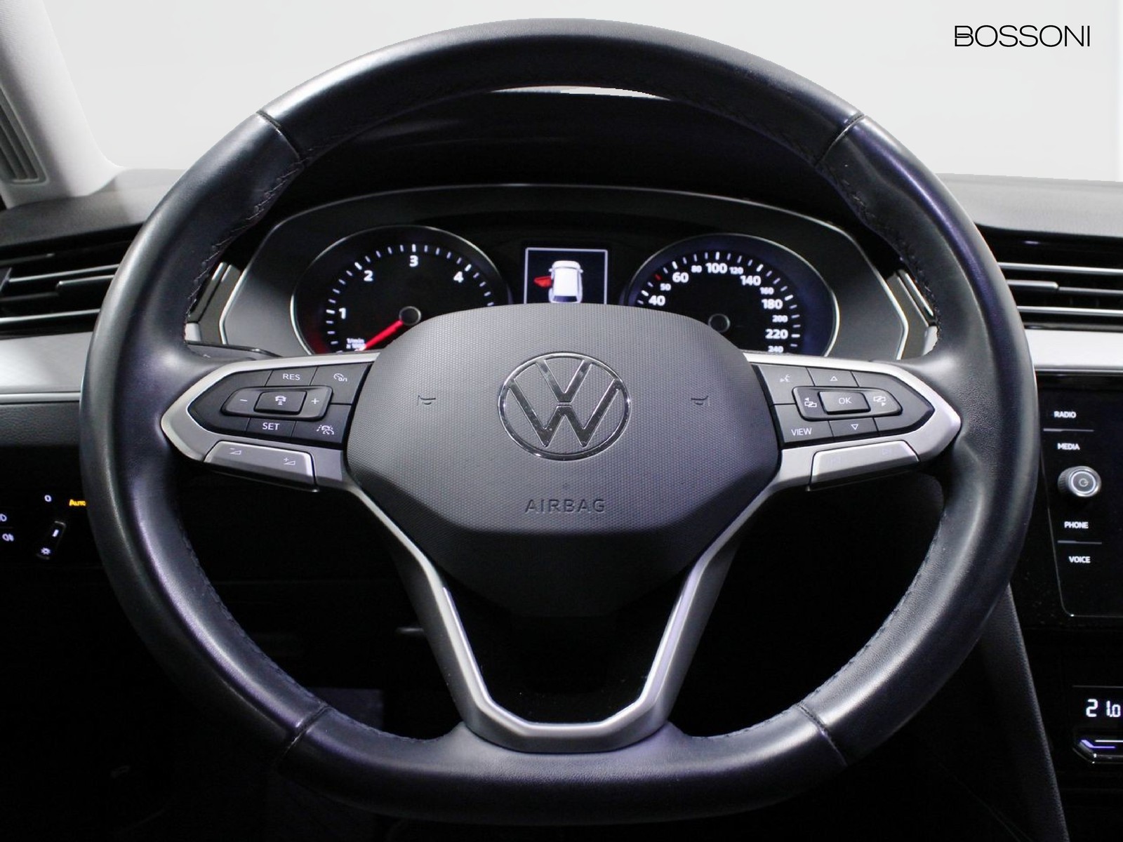 15 - Volkswagen Passat variant 2.0 tdi scr evo 150cv business dsg