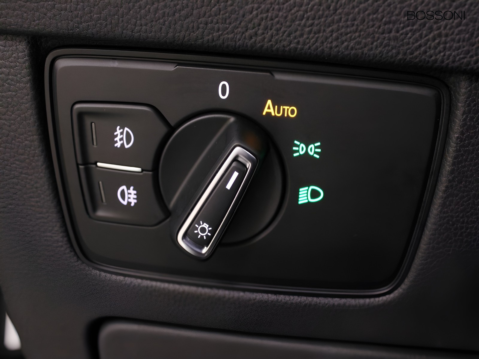 16 - Volkswagen Passat variant 2.0 tdi scr evo 150cv business dsg