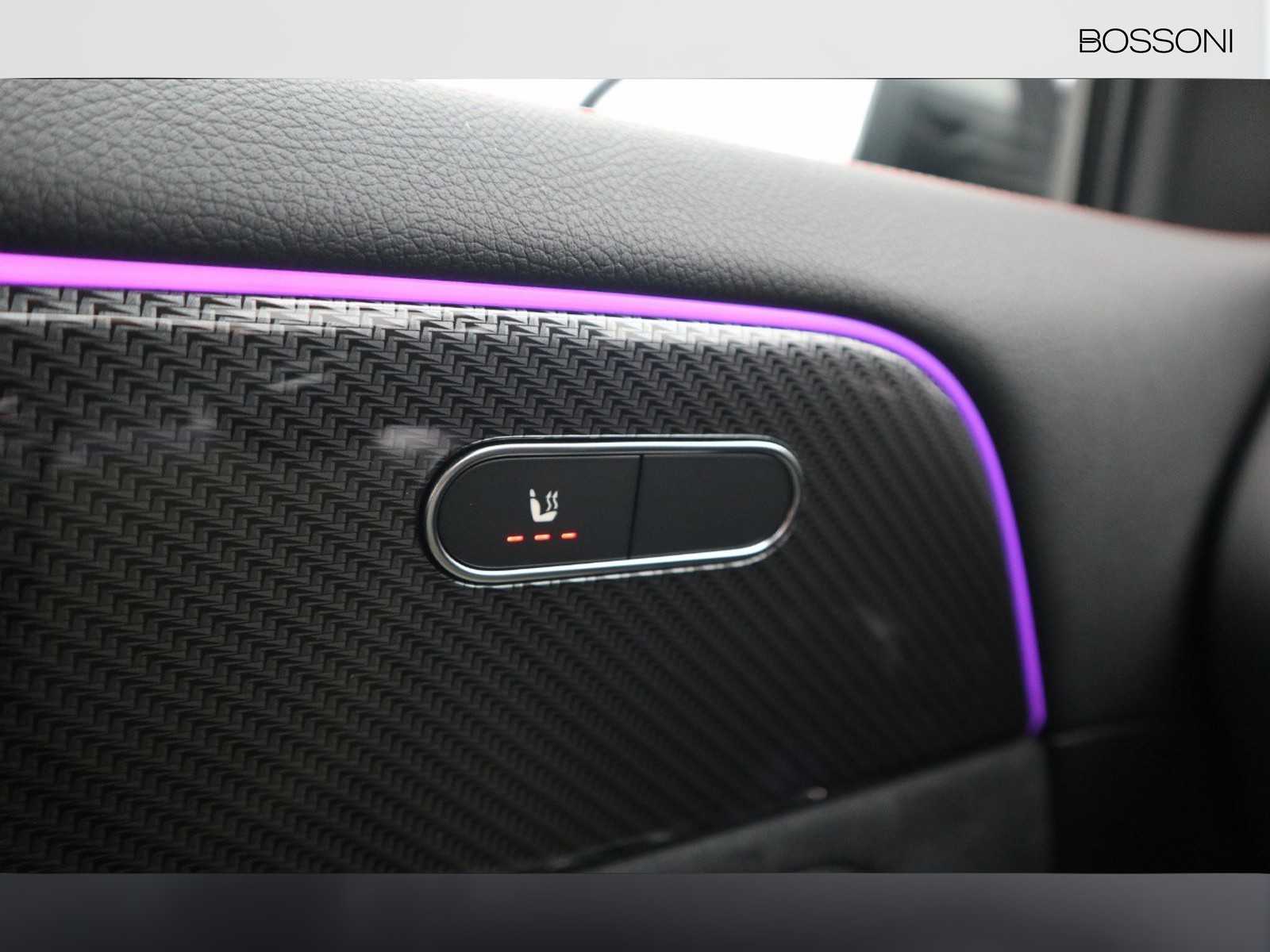 15 - Mercedes GLA 200 d amg line premium 8g-dct