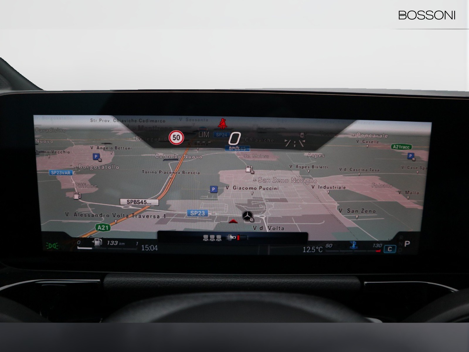 16 - Mercedes GLA 200 d amg line premium 8g-dct