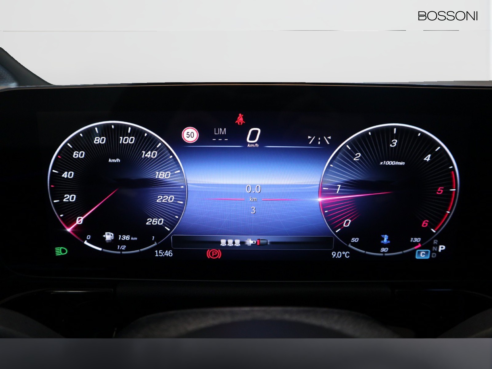 9 - Mercedes GLA 200 d amg line premium 8g-dct