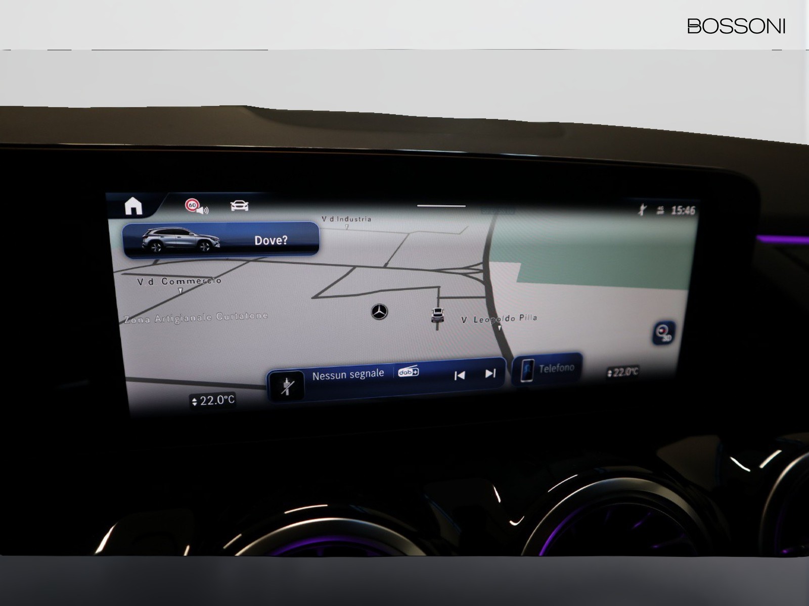 10 - Mercedes GLA 200 d amg line premium 8g-dct