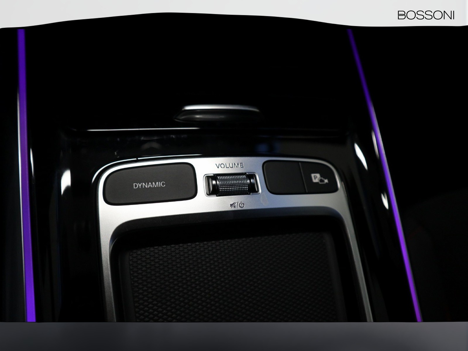 14 - Mercedes GLA 200 d amg line premium 8g-dct