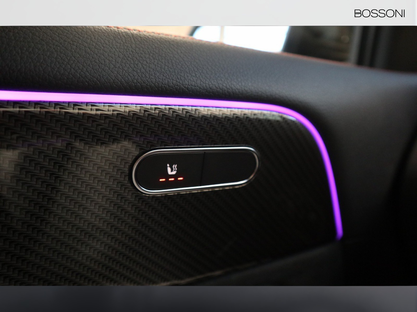 15 - Mercedes GLA 200 d amg line premium 8g-dct