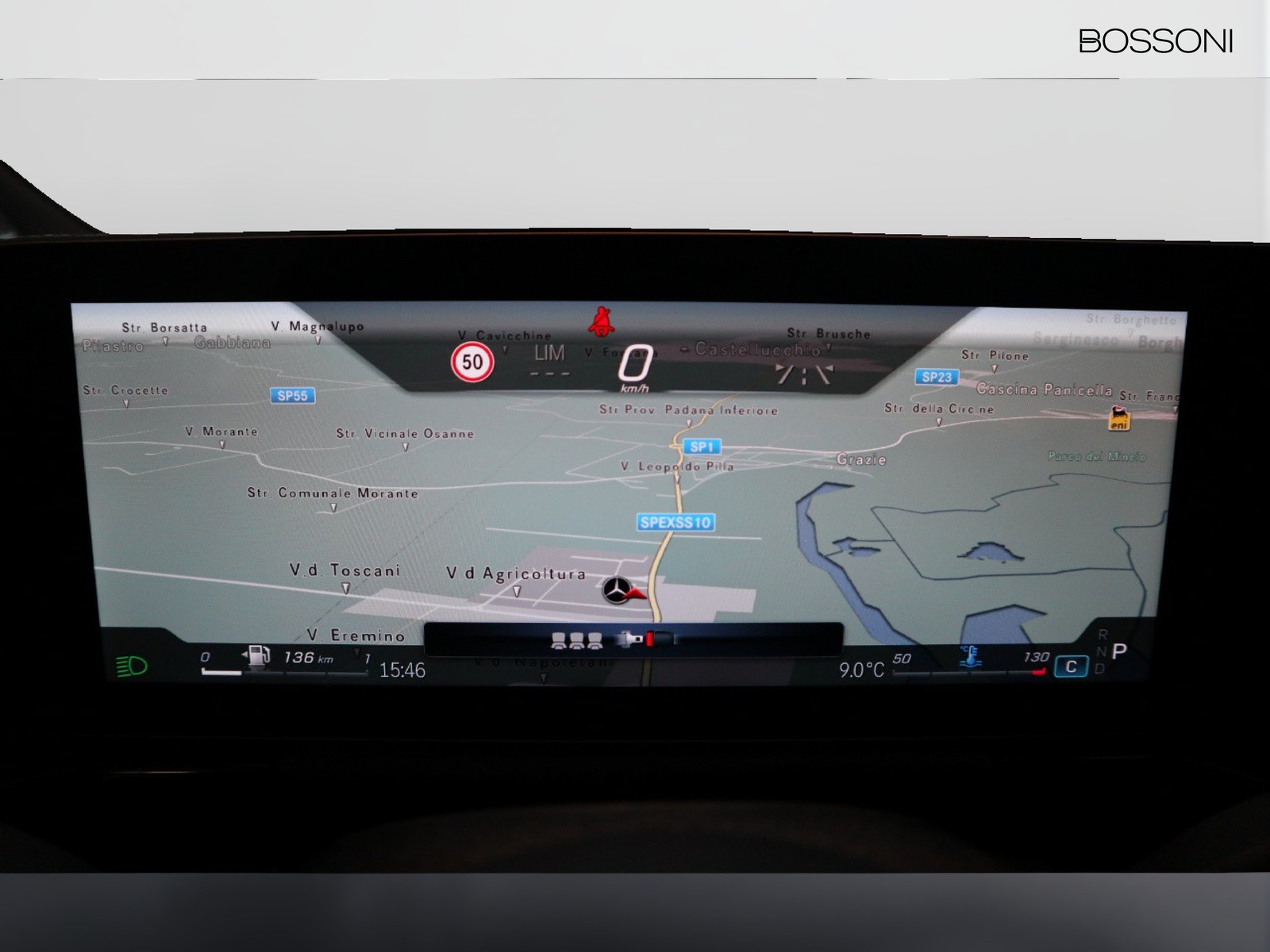 16 - Mercedes GLA 200 d amg line premium 8g-dct