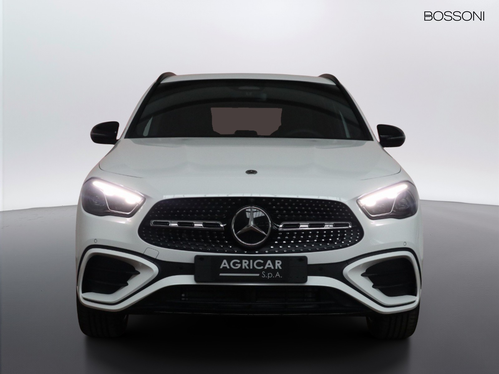 2 - Mercedes GLA 200 d amg line premium 4matic 8g-dct