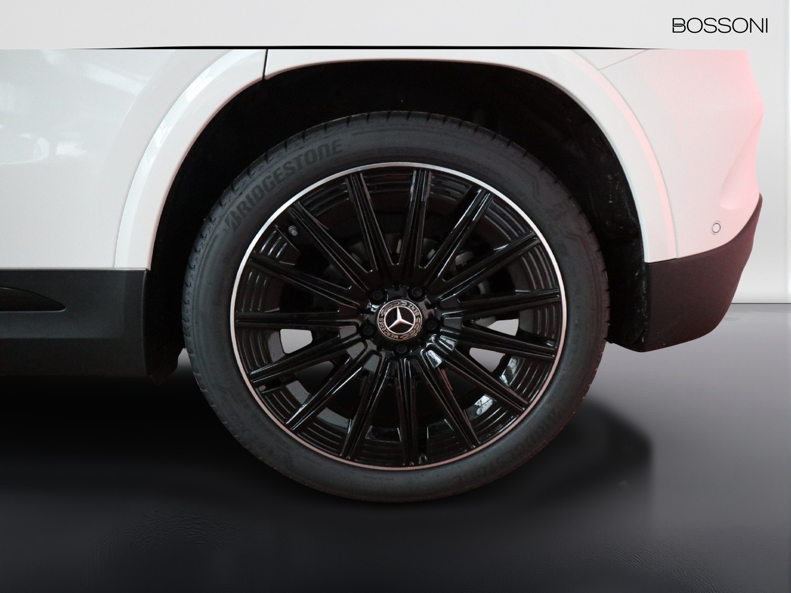 4 - Mercedes GLA 200 d amg line premium 4matic 8g-dct