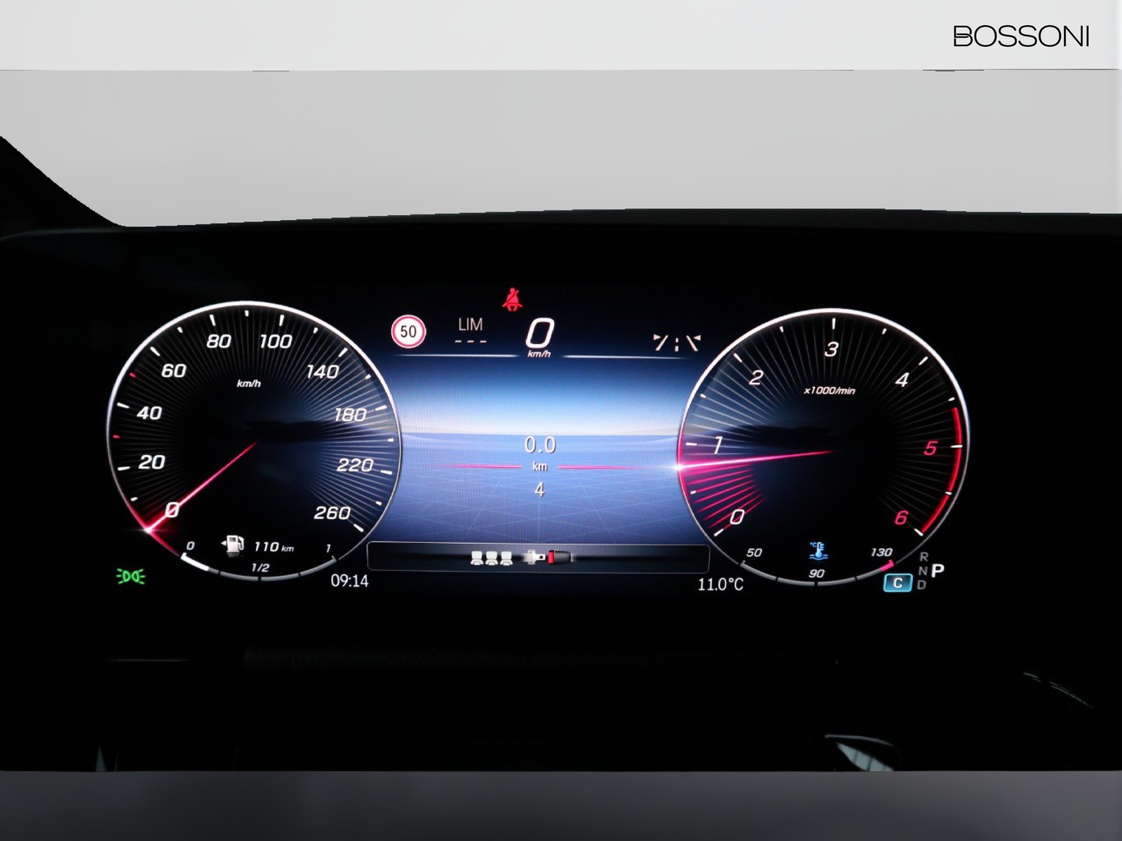 9 - Mercedes GLA 200 d amg line premium 4matic 8g-dct