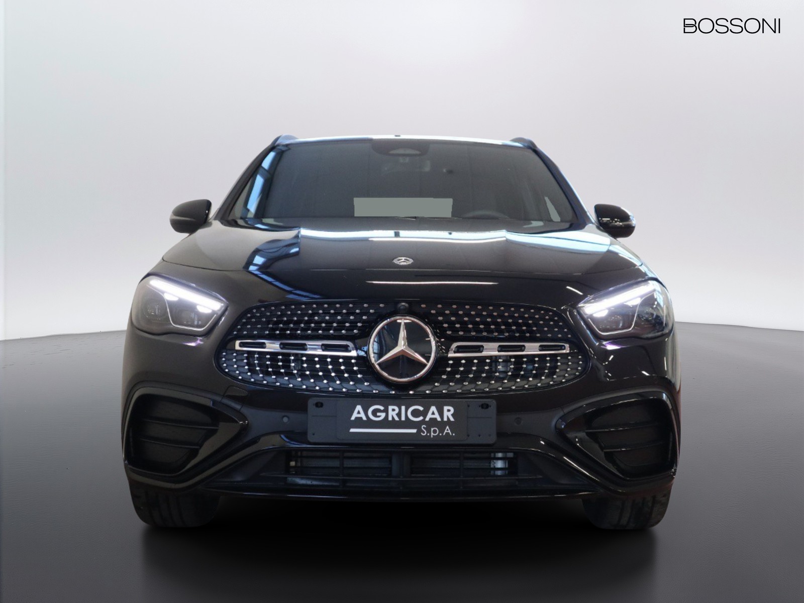 2 - Mercedes GLA 200 d amg line premium 4matic 8g-dct
