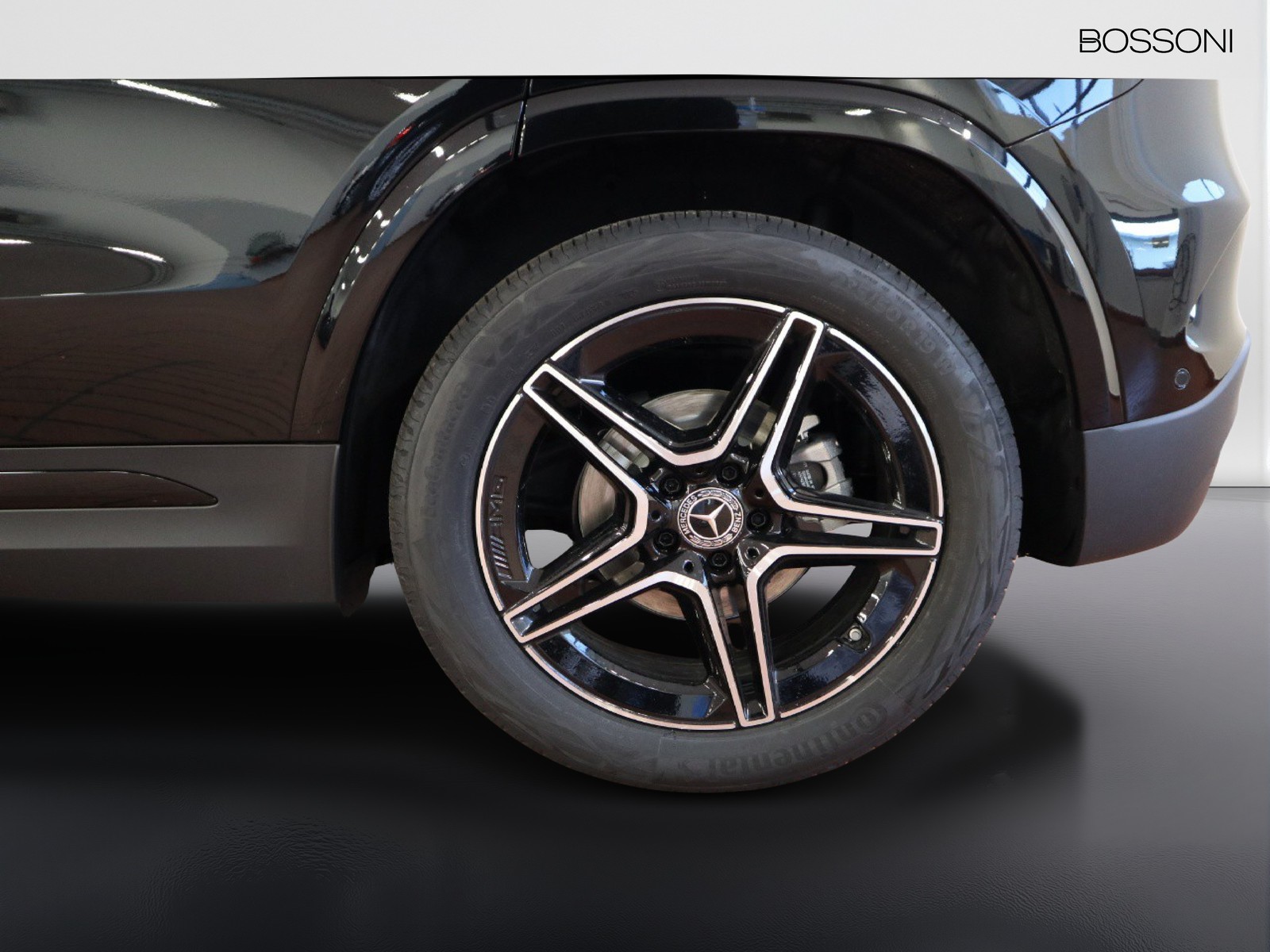 4 - Mercedes GLA 200 d amg line premium 4matic 8g-dct