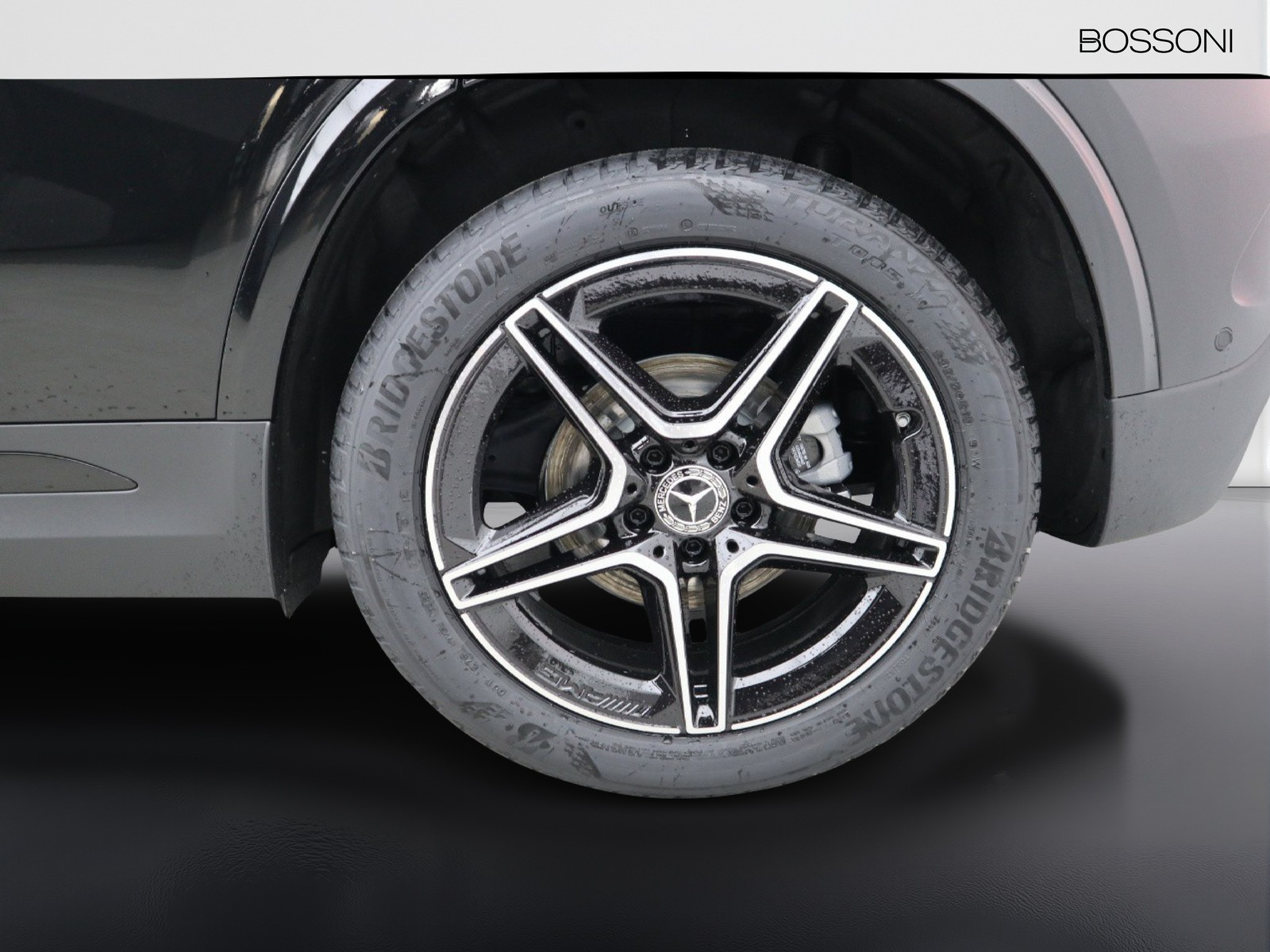 4 - Mercedes GLA 200 d amg line premium 4matic 8g-dct