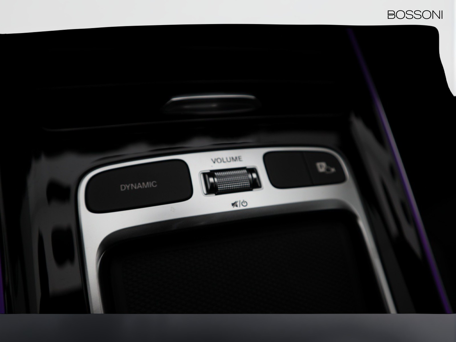 14 - Mercedes GLA 200 d amg line premium 4matic 8g-dct