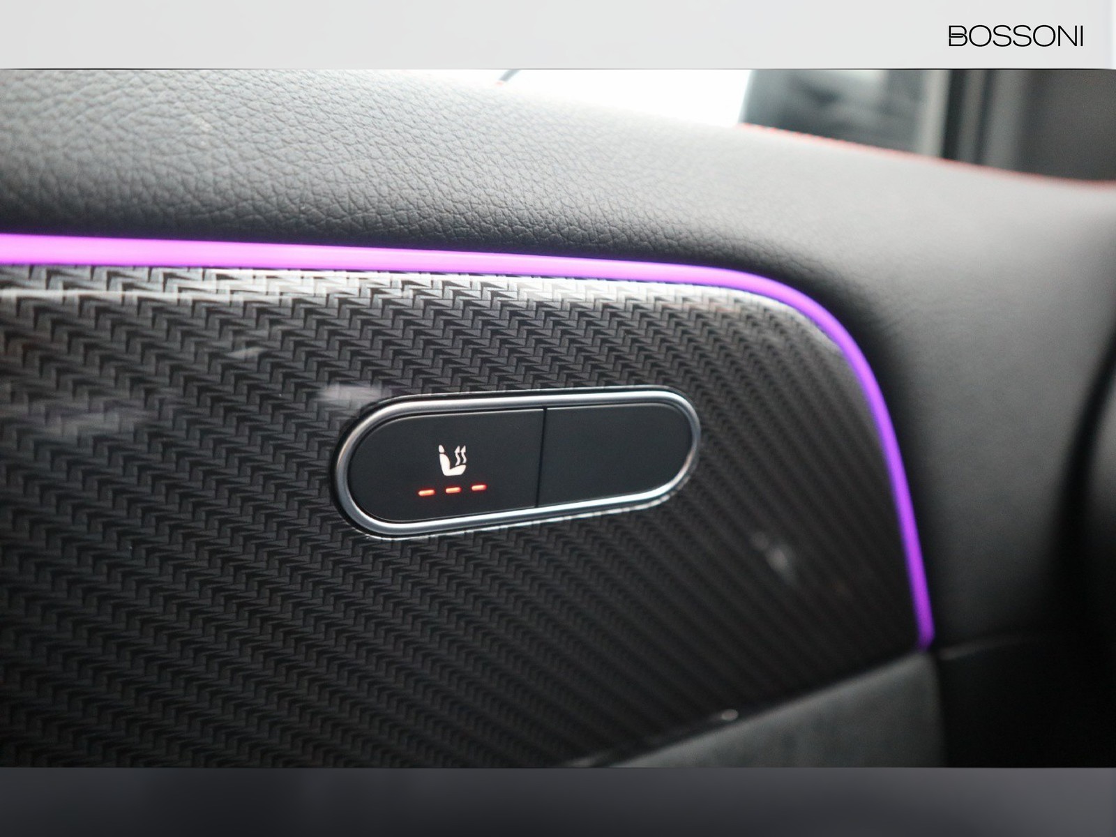 15 - Mercedes GLA 200 d amg line premium 4matic 8g-dct