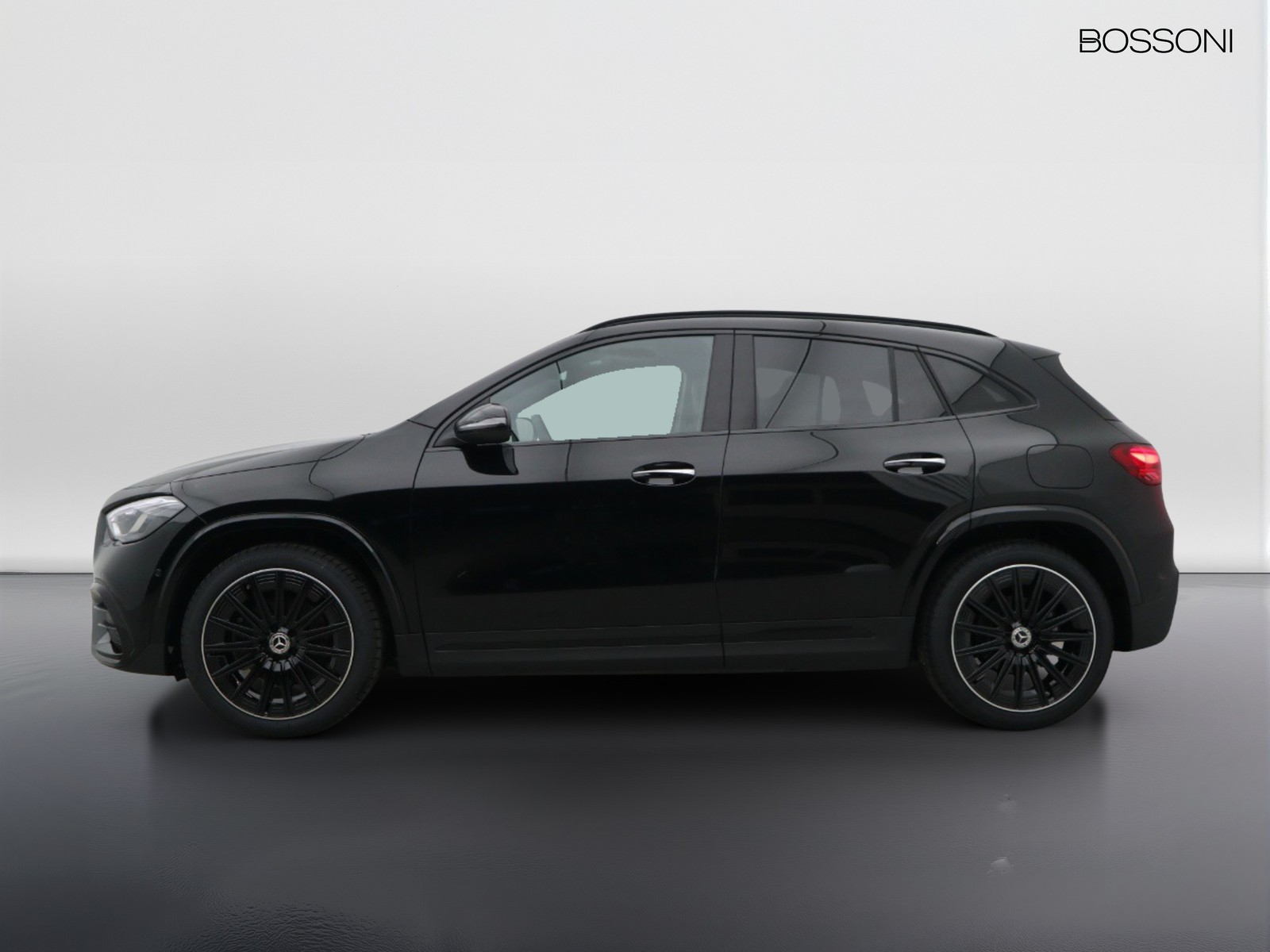 3 - Mercedes GLA 200 d amg line premium 4matic 8g-dct