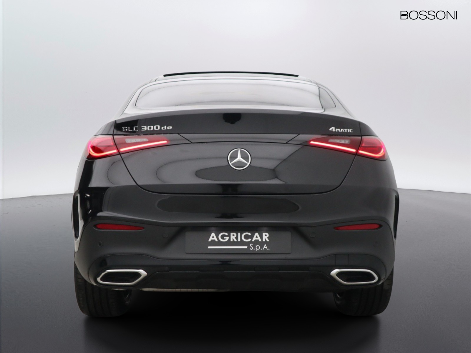 6 - Mercedes GLC coupe 300 de plug in hybrid amg line premium tech 4matic 9g-tronic