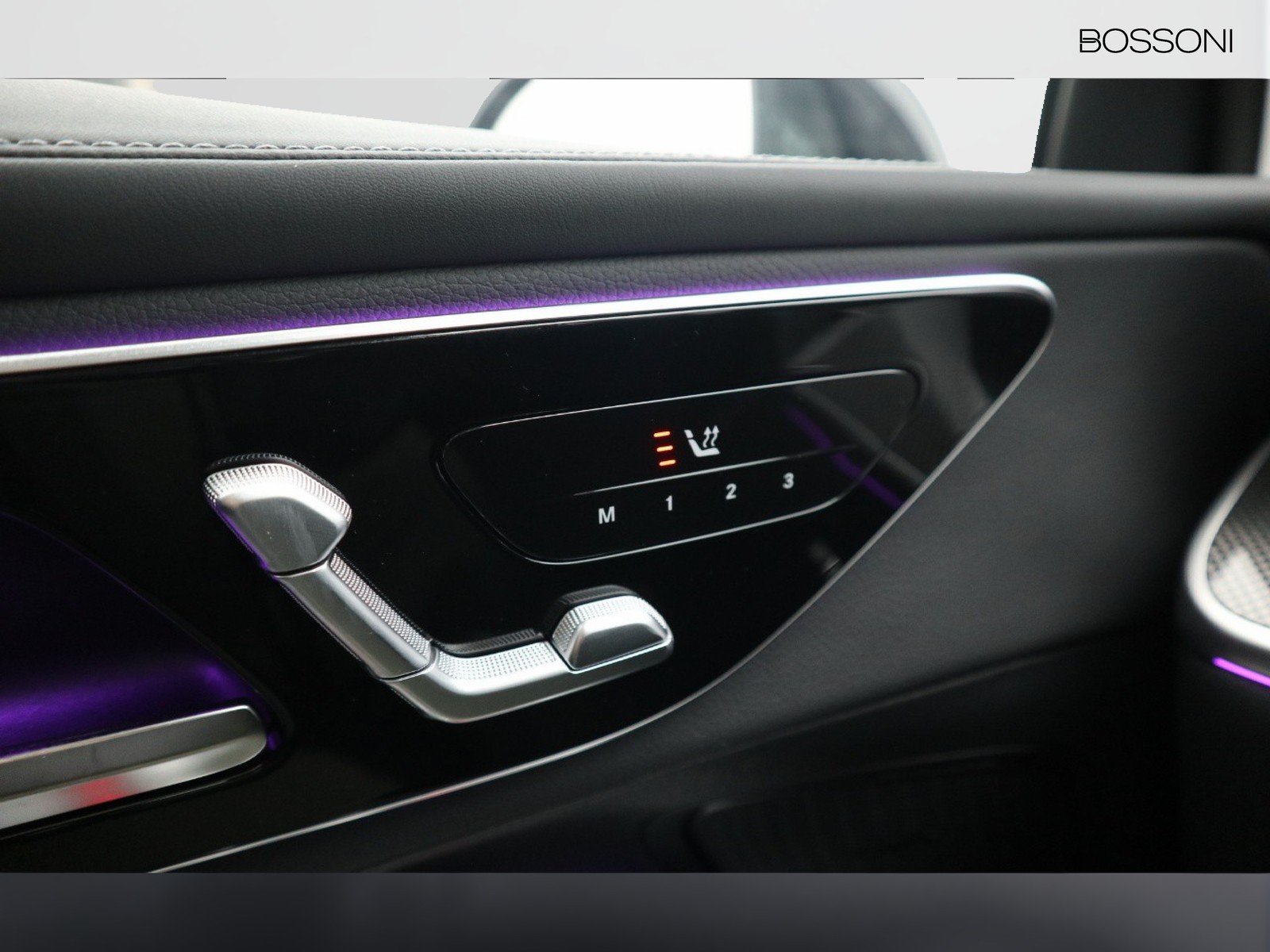 15 - Mercedes GLC coupe 300 de plug in hybrid amg line premium tech 4matic 9g-tronic