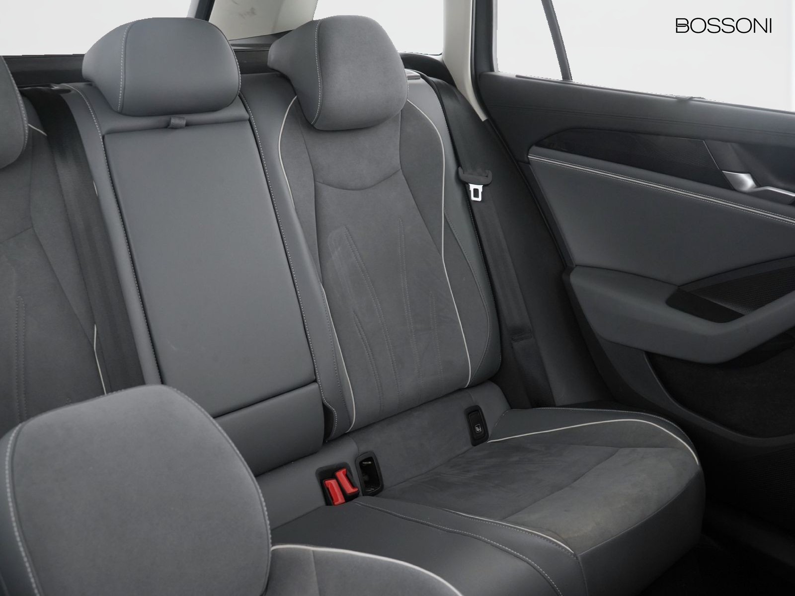 23 - Volkswagen Passat 2.0 tdi scr evo 150cv business dsg