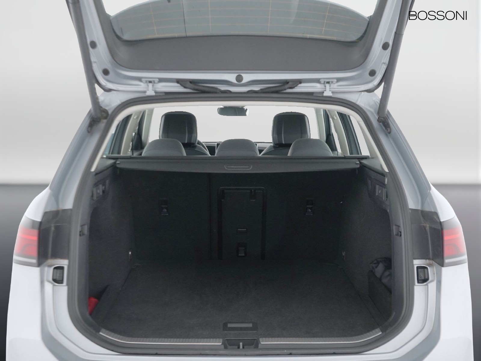 10 - Volkswagen Passat 2.0 tdi scr evo 150cv business dsg