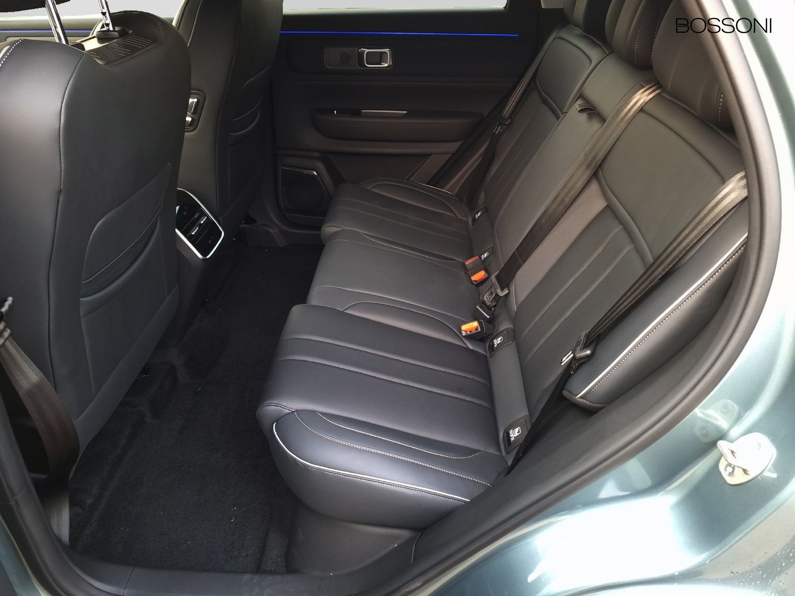 12 - Jaecoo 7 shs-p 1.5 tgdi plug-in hybrid exclusive dht