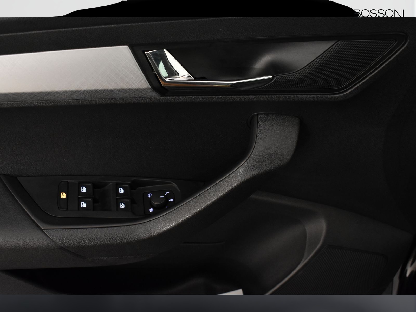 16 - Skoda Karoq 2.0 tdi evo scr 115cv executive dsg