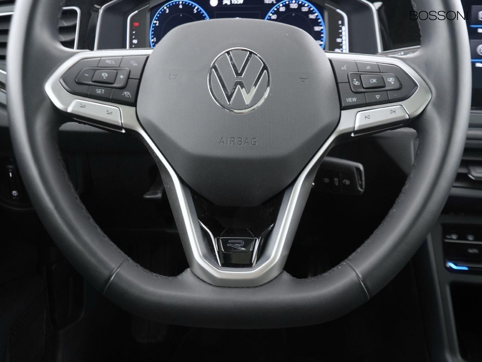 15 - Volkswagen Taigo 1.0 tsi 115cv r-line