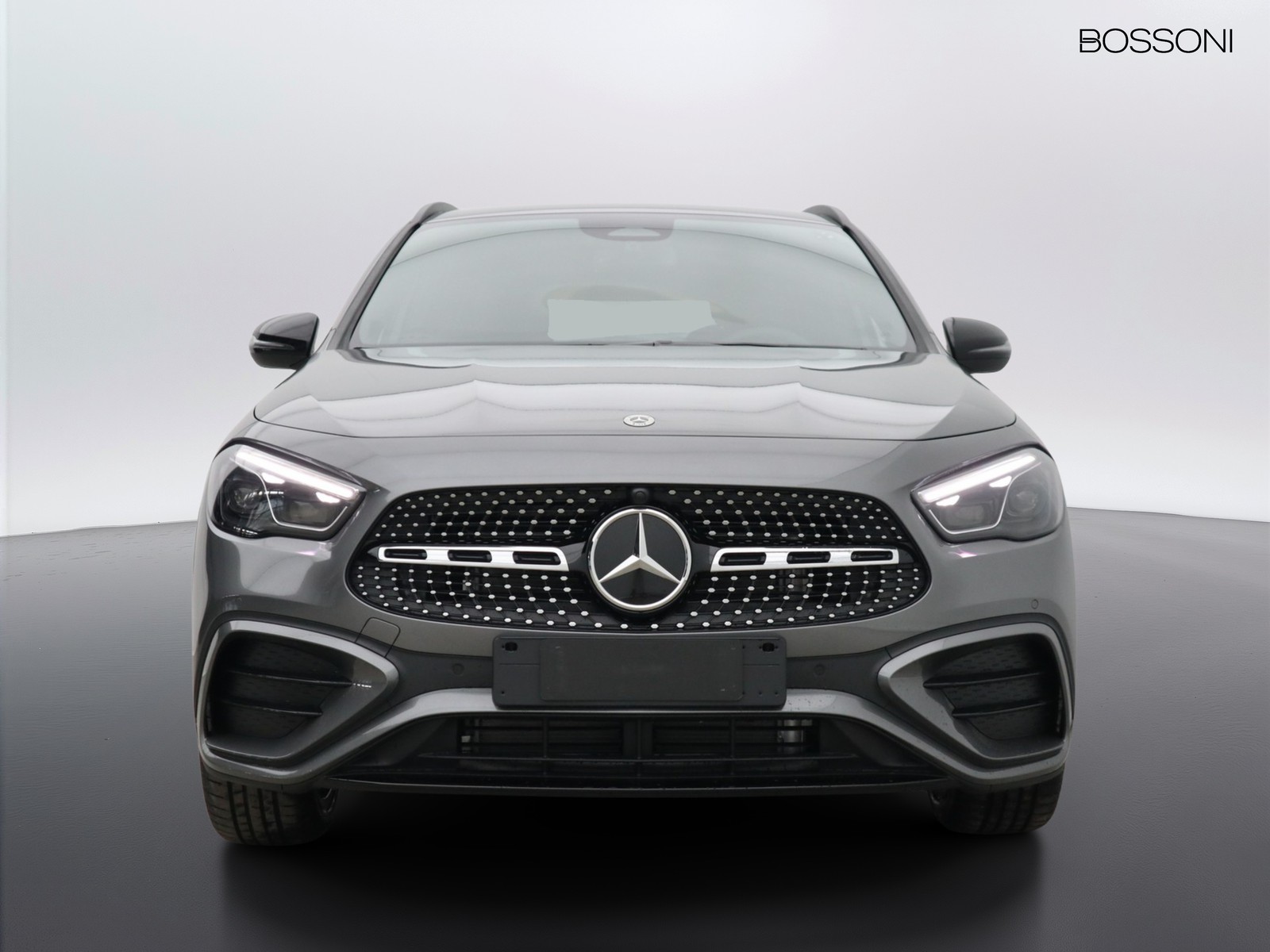 2 - Mercedes GLA 200 d amg line premium 8g-dct