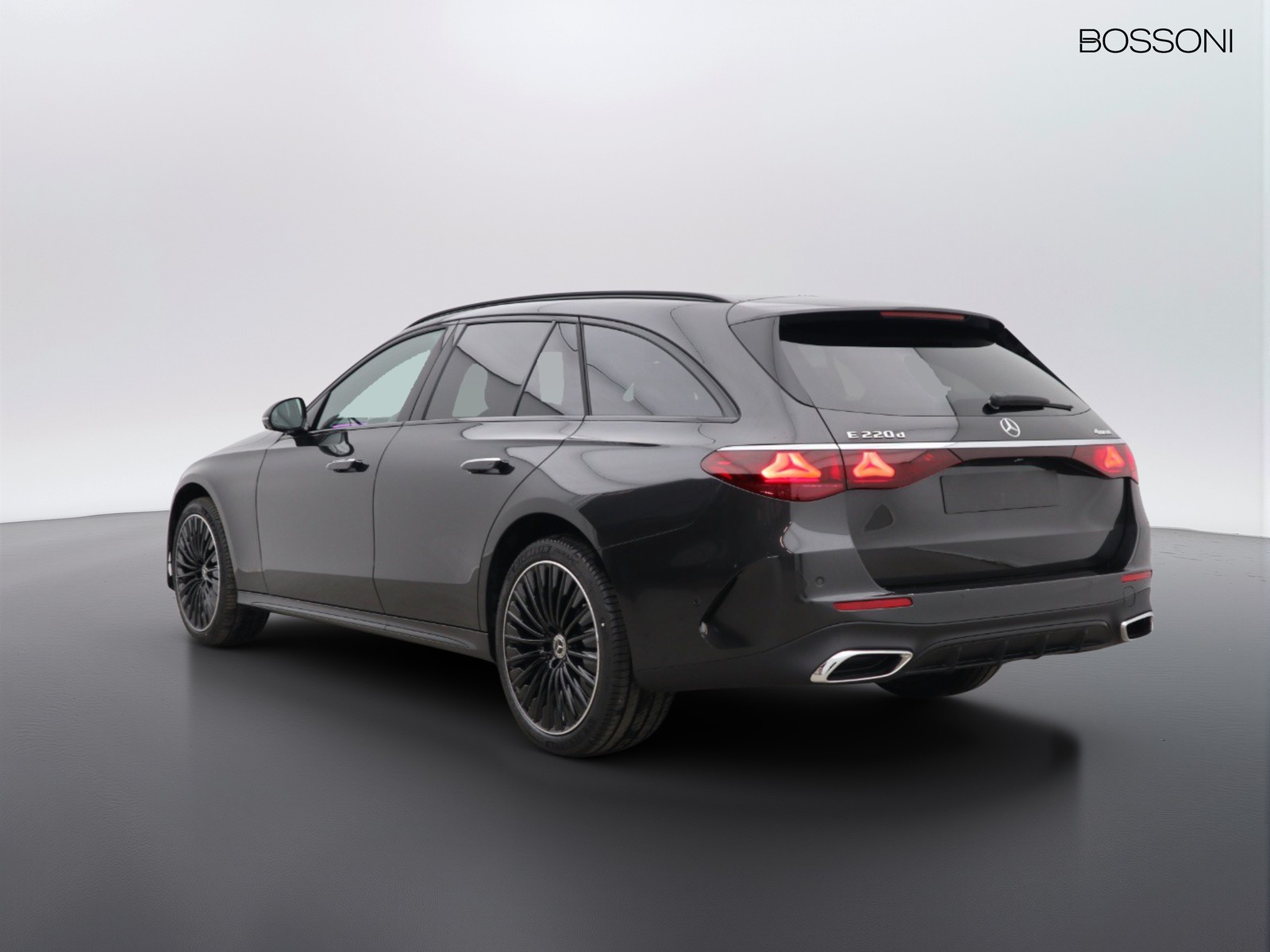 5 - Mercedes Classe E station wagon 220 d amg line premium 4matic 9g-tronic