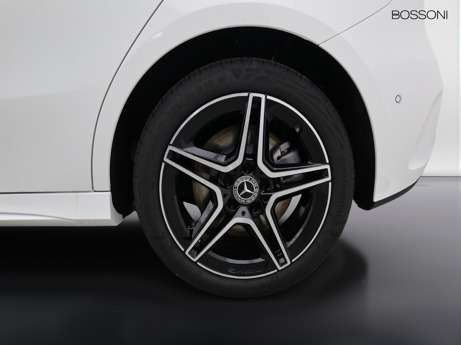 4 - Mercedes Classe A 250 e plug-in-hybrid amg line extra speedshift dct amg 8g