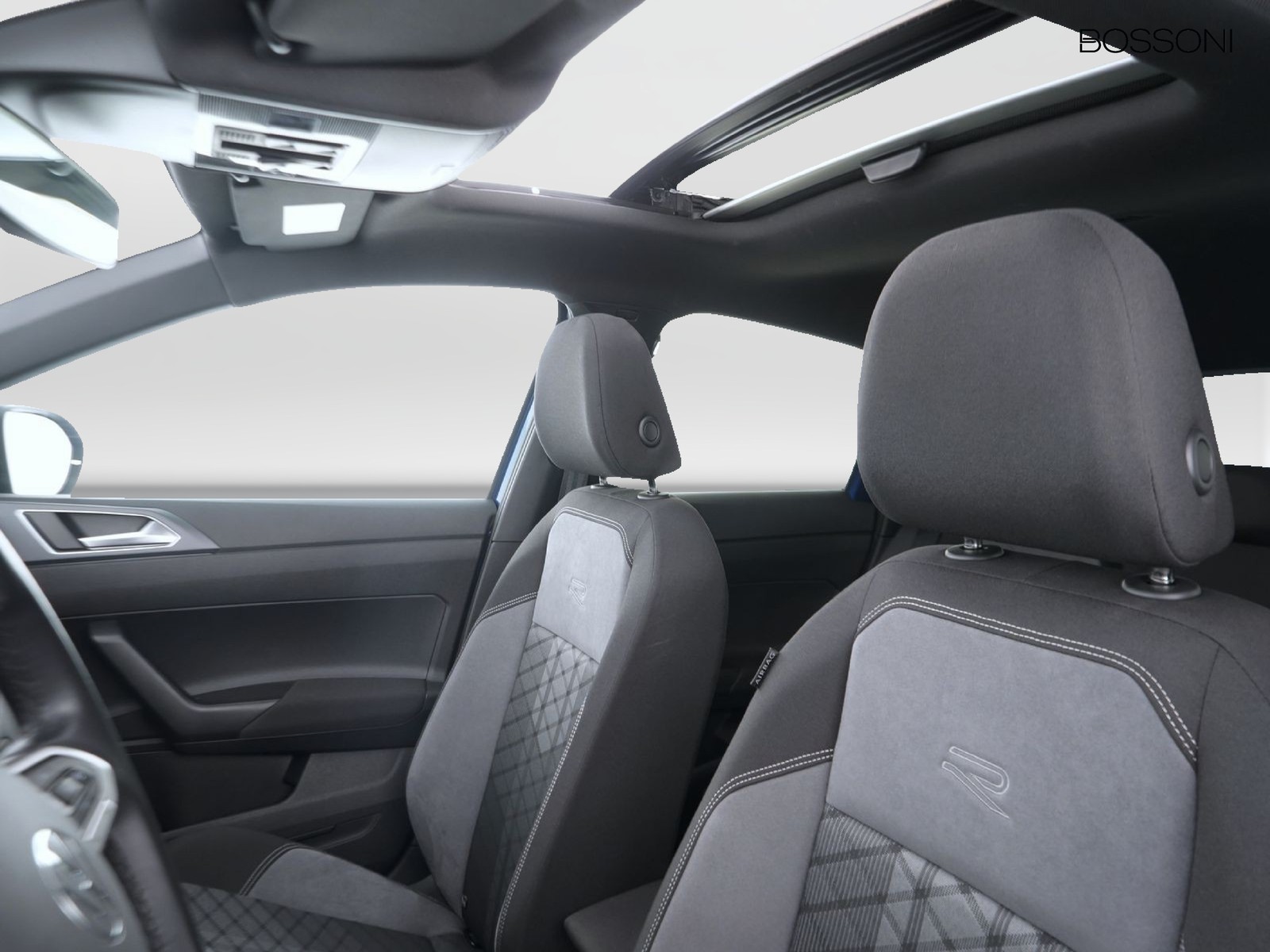 21 - Volkswagen Taigo 1.0 tsi 115cv r-line dsg