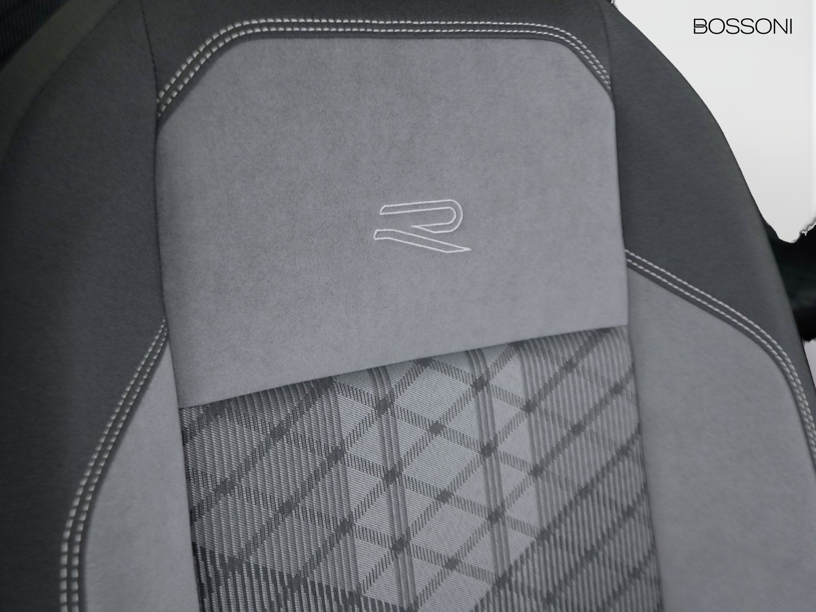 22 - Volkswagen Taigo 1.0 tsi 115cv r-line dsg