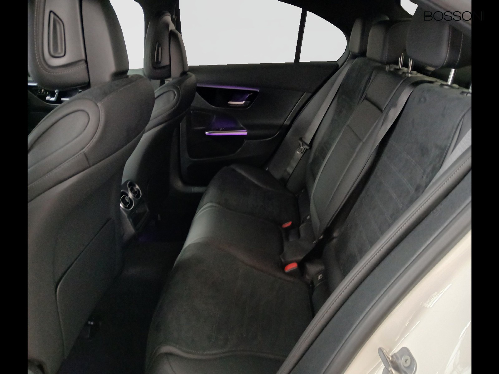 8 - Mercedes Classe C berlina 220 d mild hybrid 200cv amg line premium 4matic 9g-tronic