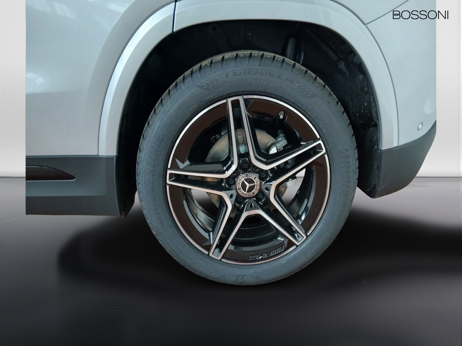 4 - Mercedes GLA 200 d amg line premium 4matic 8g-dct