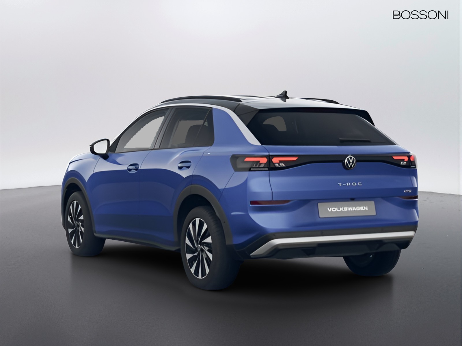 5 - Volkswagen T-Roc 1.5 etsi act 115cv life dsg