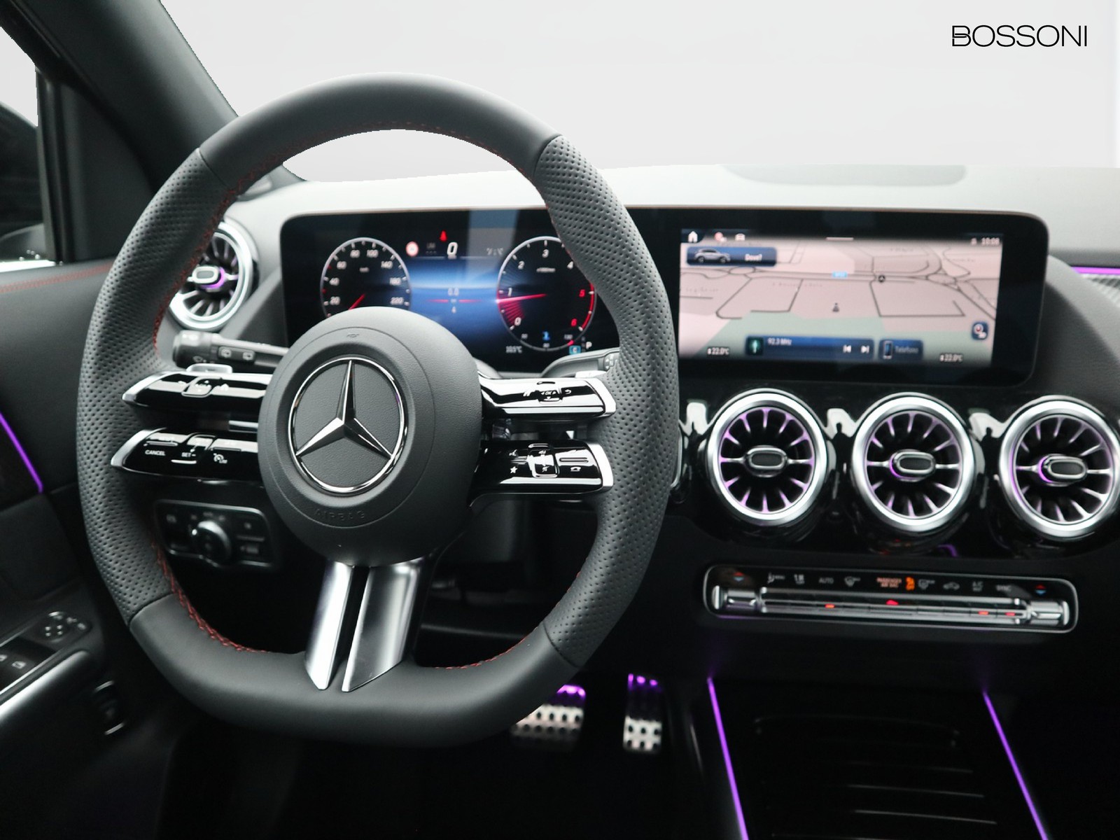 12 - Mercedes GLA 200 d amg line premium 4matic 8g-dct