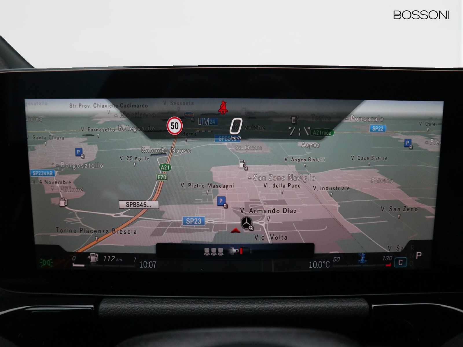 16 - Mercedes GLA 200 d amg line premium 4matic 8g-dct