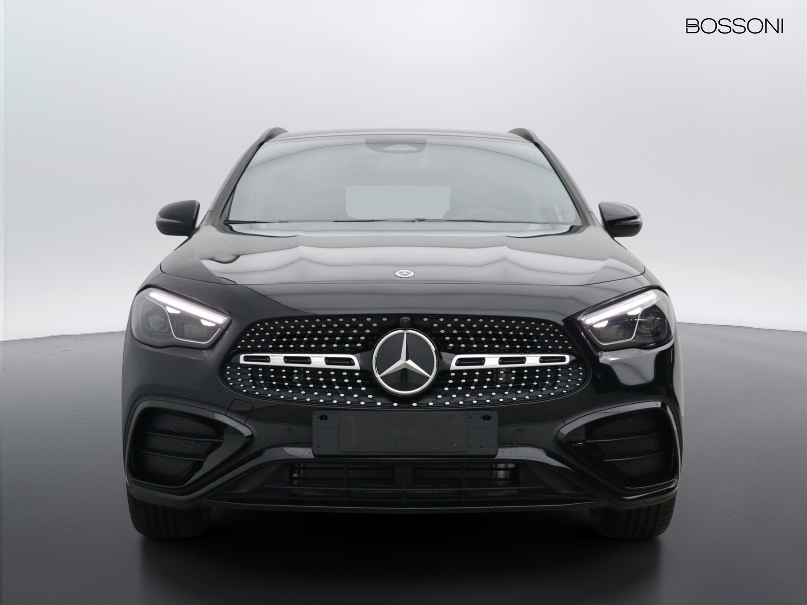 2 - Mercedes GLA 200 d amg line premium 8g-dct