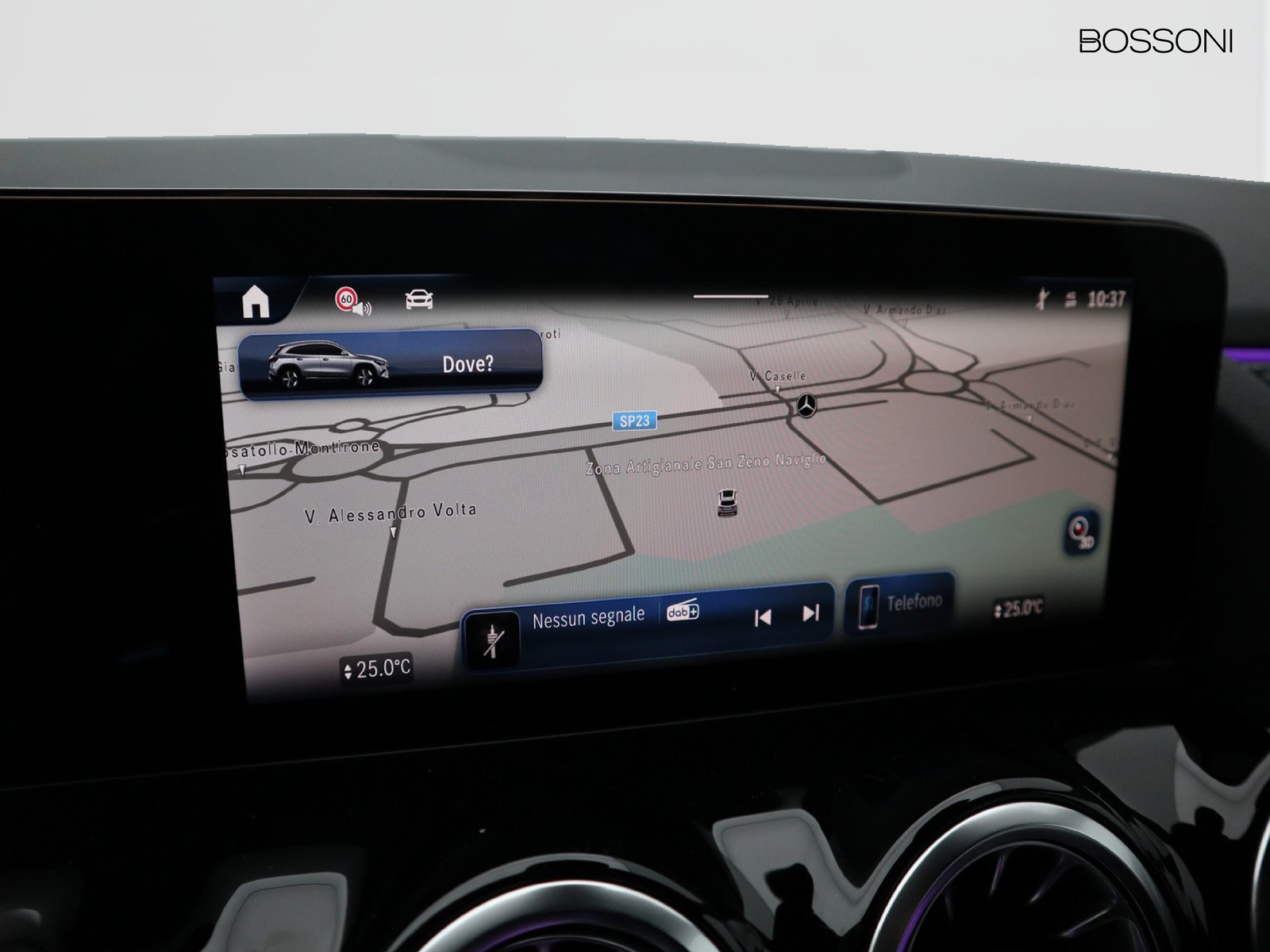 10 - Mercedes GLA 200 d amg line premium 8g-dct