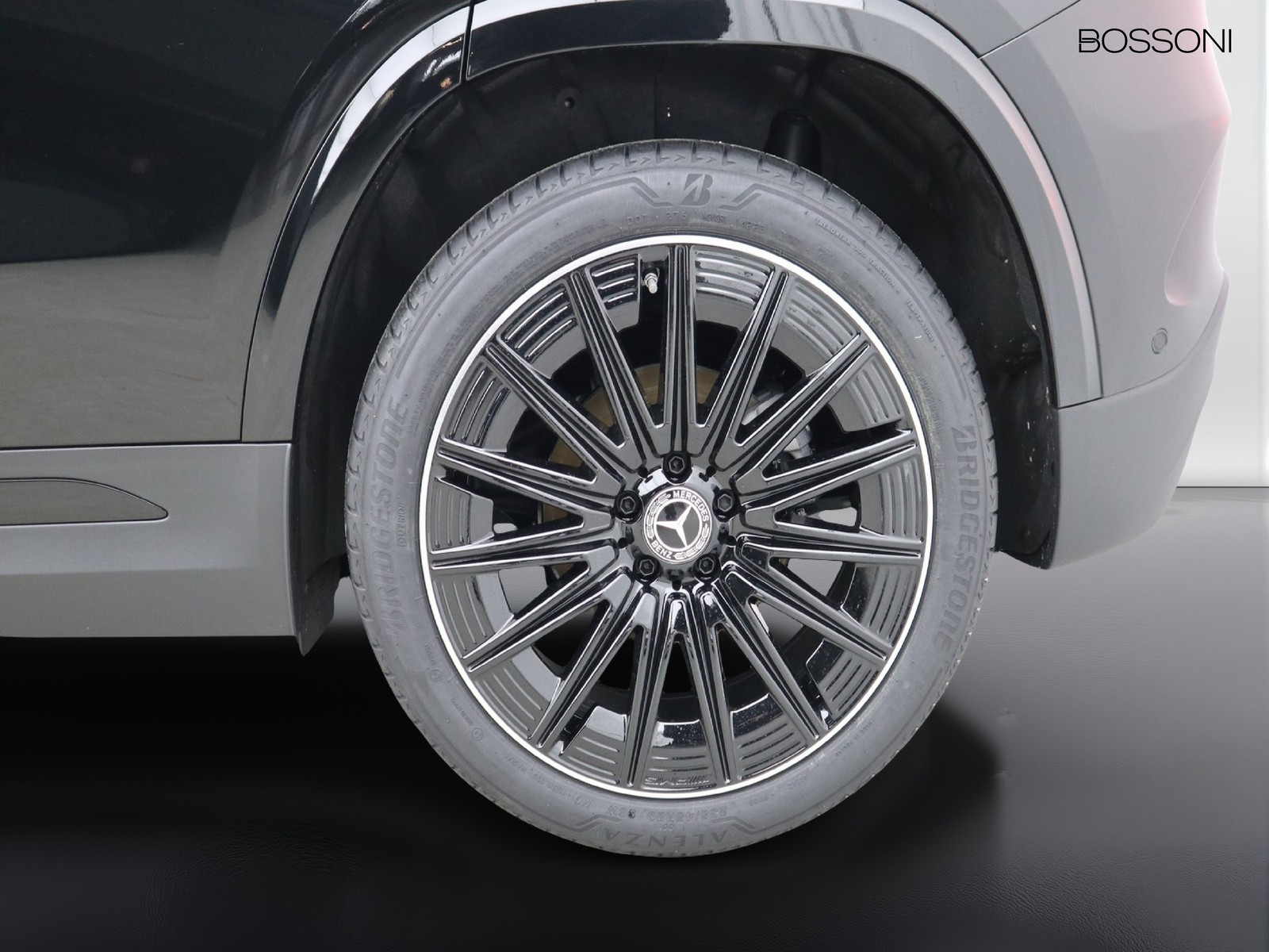 4 - Mercedes GLA 200 d amg line premium 8g-dct