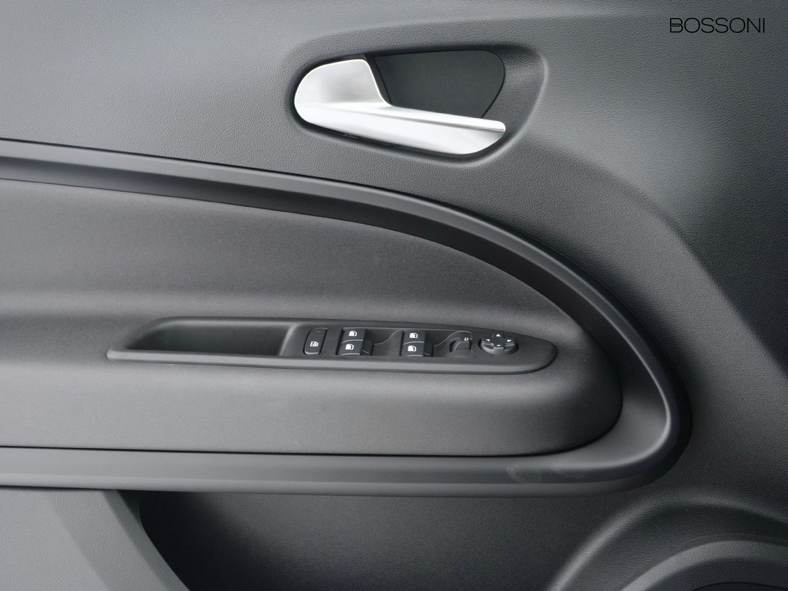 16 - Alfa Romeo Junior 1.2 hybrid 145cv ibrida edct6