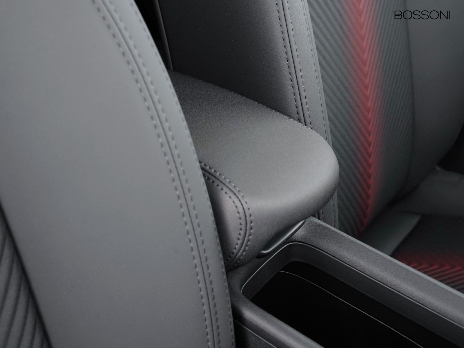 17 - Alfa Romeo Junior 1.2 hybrid 145cv ibrida edct6