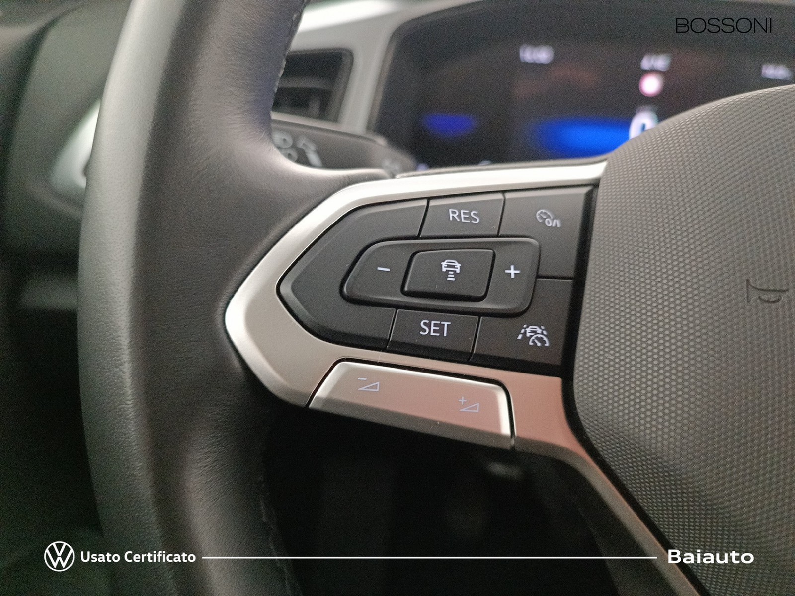 15 - Volkswagen T-Roc 2.0 tdi scr 115cv life