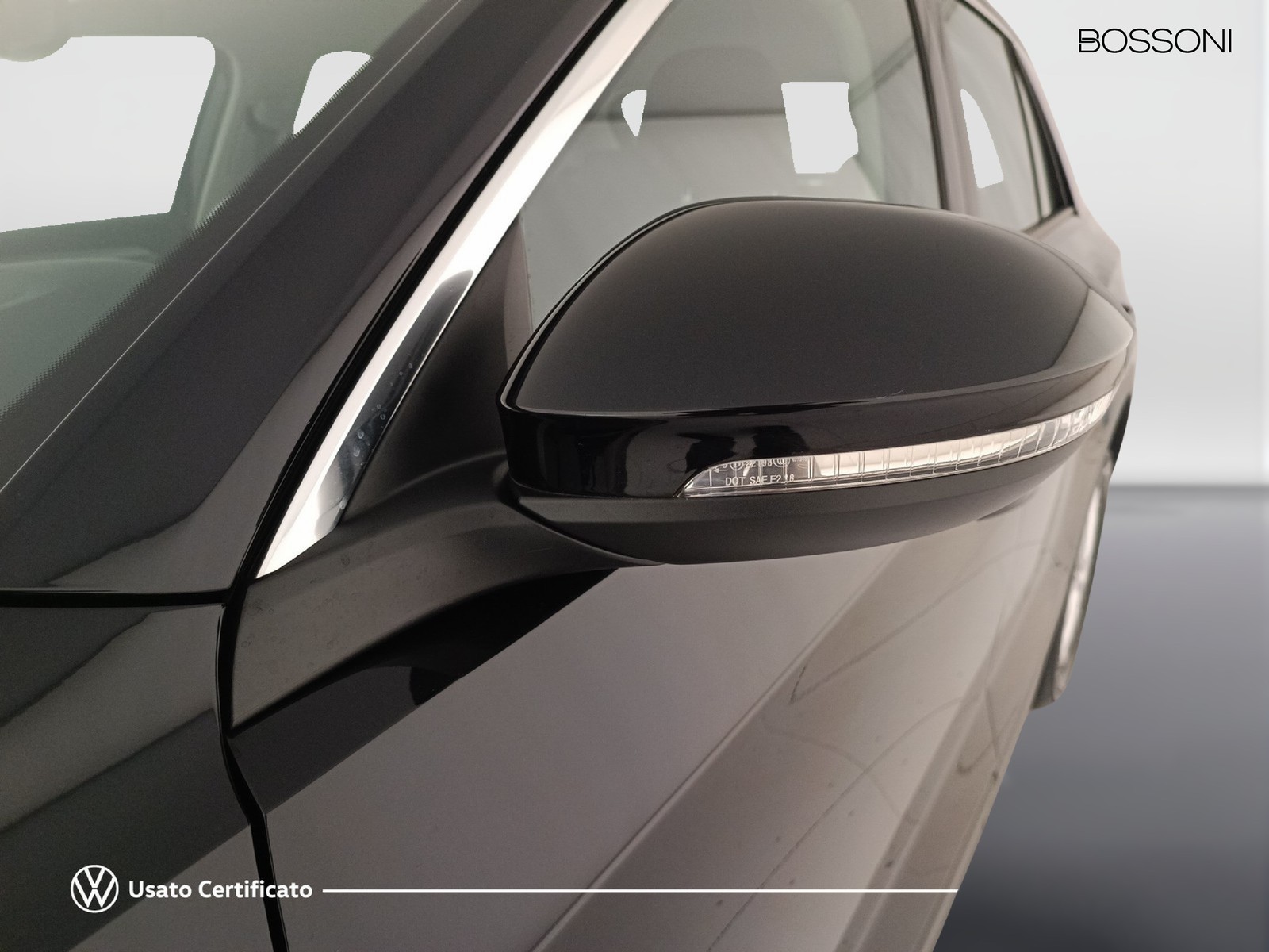 23 - Volkswagen T-Roc 2.0 tdi scr 115cv life